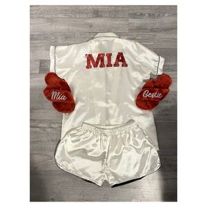 Mia pajama and slipper set